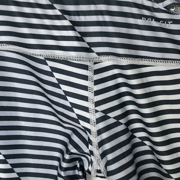 NIKE Dri Fit Athletic Leggings - Picture 8 of 11